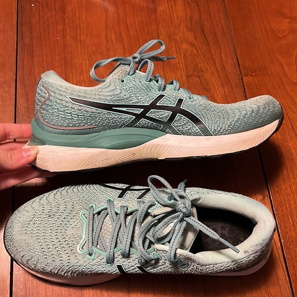 ASICS women’s gel-cumulus 24 size 8.5 - Picture 2 of 4